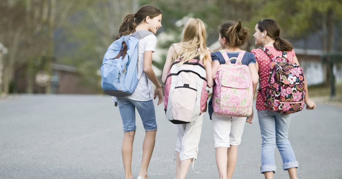 Când începe anul școlar 2026-2027: Calendarul complet al cursurilor și vacanțelor. Schimbările anunțate de Ministerul Educației