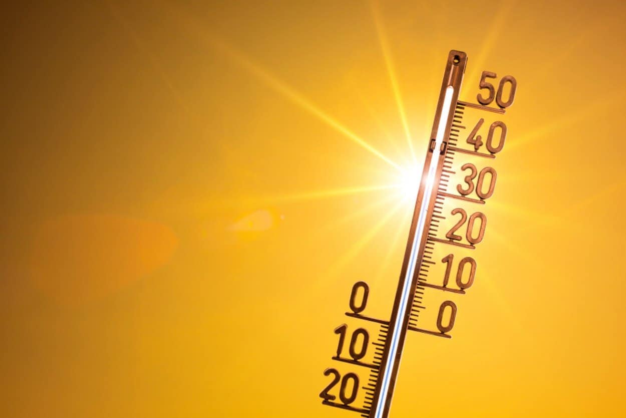 ANM extinde avertizările meteo: caniculă de până la 37 de grade și furtuni puternice în mai multe regiuni. Harta județelor afectate ANM extinde avertizările meteo: caniculă de până la 37 de grade și furtuni puternice în mai multe regiuni. Harta județelor afectate