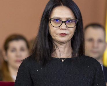 Judecătoarea Ionela Tudor, celebră pentru propoziţia „m-a sunat Lia”, se reîntoarce în magistratură, la 5 luni după pensionare