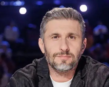 Dragoș Bucur, în mijlocul unui scandal cu vecinii de la țară. Ce s-a întâmplat: „O să avem de-a face” Dragoș Bucur, în mijlocul unui scandal cu vecinii de la țară. Ce s-a întâmplat: „O să avem de-a face”