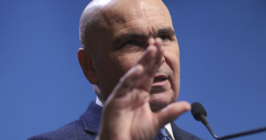 Bolojan a fost întrebat de întâlnirea Ciolacu-Arsene din Italia. Răspunsul premierului: „Eşti ceea ce faci, nu ceea ce zici”