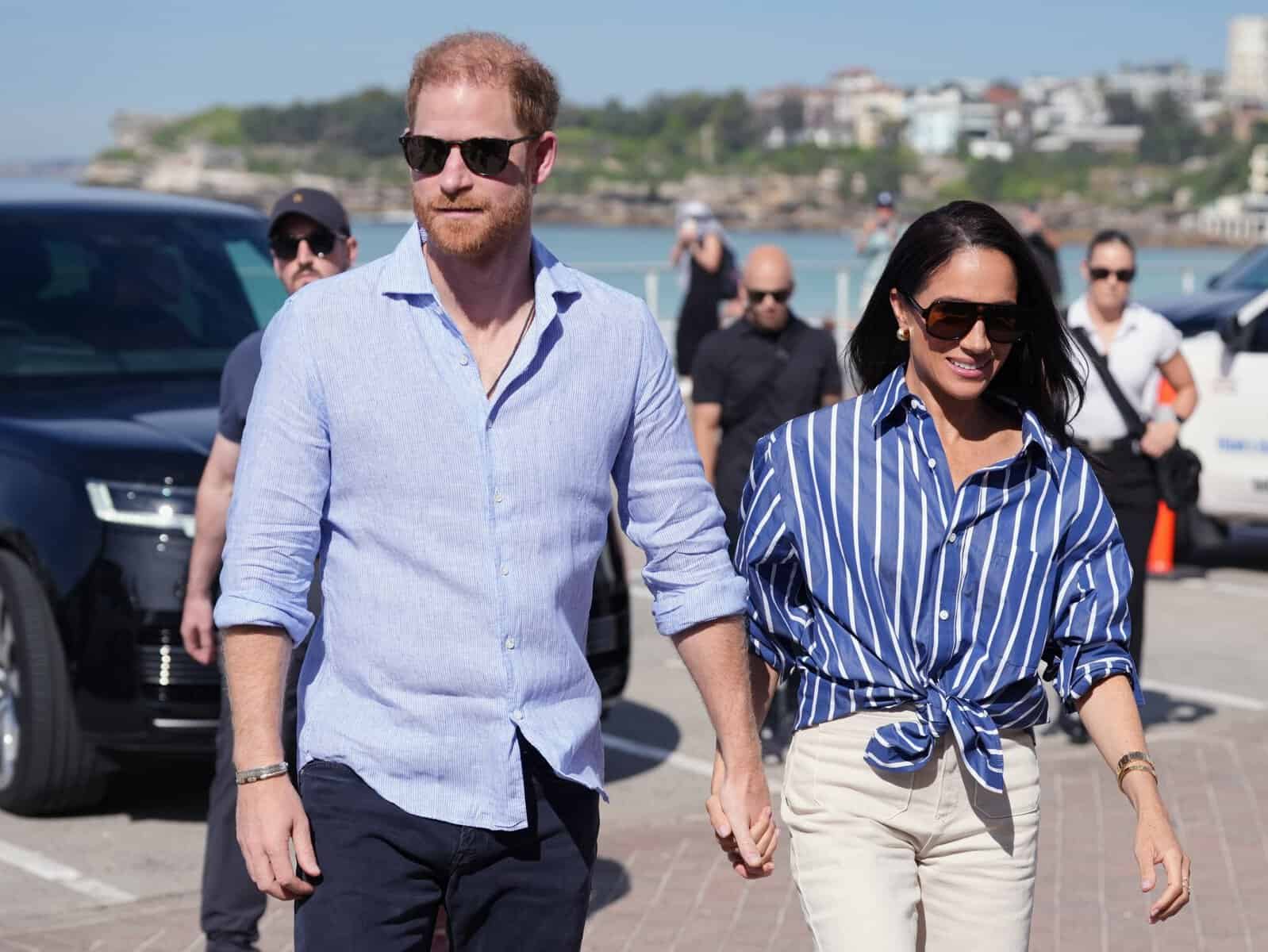 Meghan Markle, imagini adorabile din vacanța petrecută cu Harry și cei doi copii. Vizită la mormântul Prințesei Diana Meghan Markle, imagini adorabile din vacanța petrecută cu Harry și cei doi copii. Vizită la mormântul Prințesei Diana