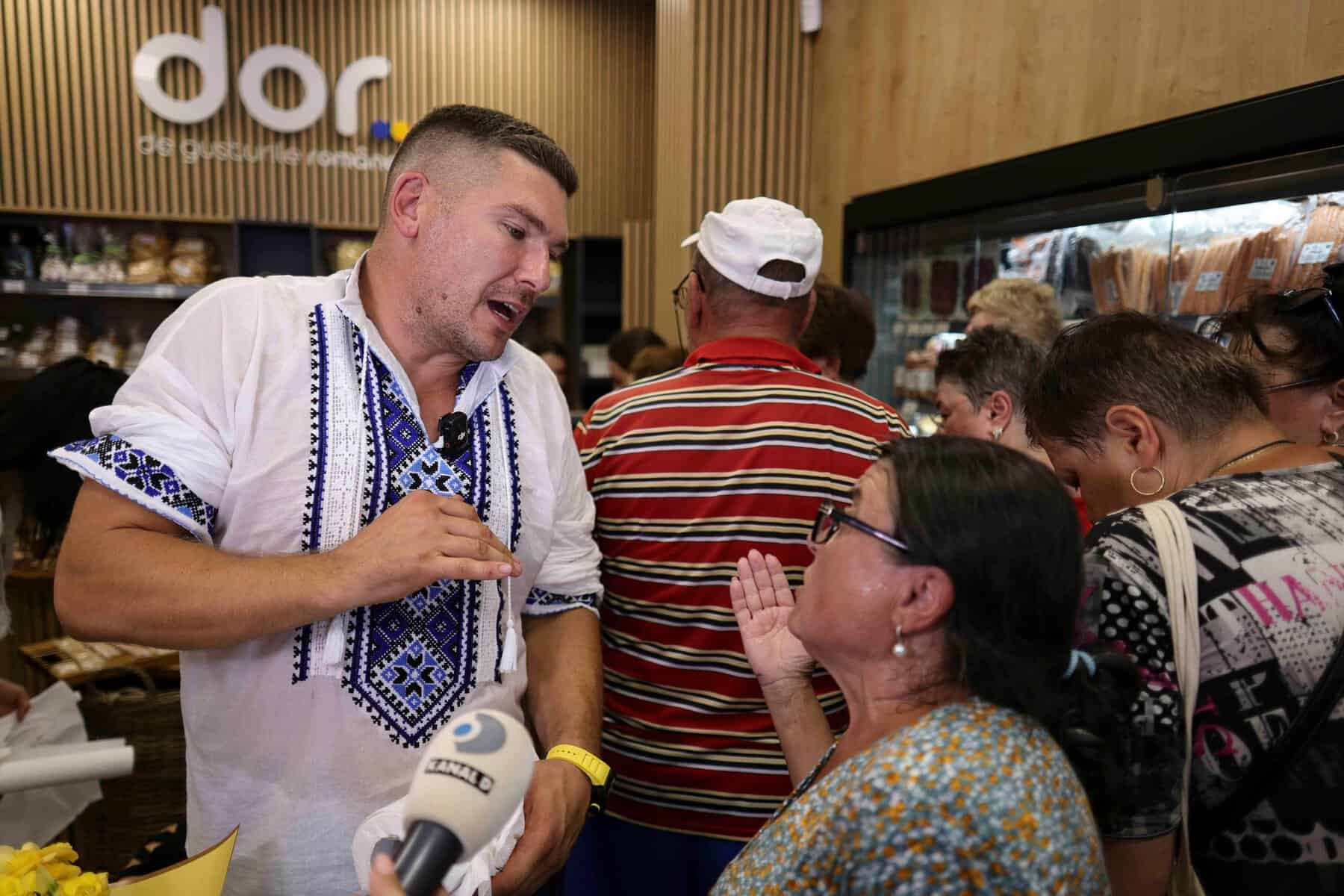 După deschiderea cu scandal, acum cam bate vântul în magazinul lui Donca. „Scump, dom’le, scump!”
