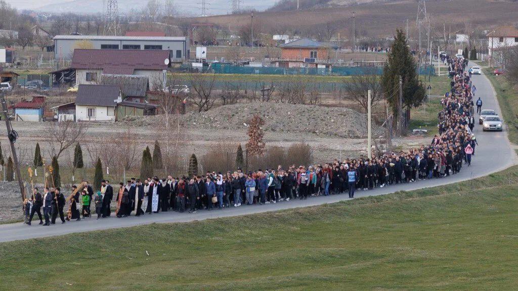 Au început înscrierile pentru pelerinajul de 100 de kilometri de la Mânăstirea Nicula, cel mai mare din România