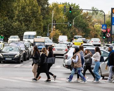 Sute de mii de români, în vizorul ANAF. Fiscul trimite decizii de impunere pentru venituri obținute în străinătate