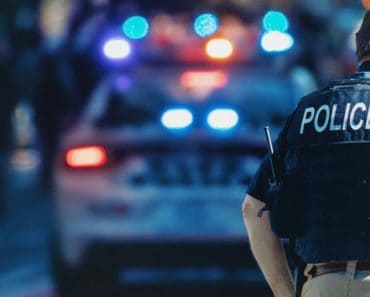Un bărbat și-a omorât soția și pe cei șase copii înainte de a se sinucide. Ce l-a determinat să facă asta Un bărbat și-a omorât soția și pe cei șase copii înainte de a se sinucide. Ce l-a determinat să facă asta