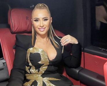 Cum arată Anamaria Prodan în costum de baie, la 53 de ani: „Pentru cine te mai expui?”