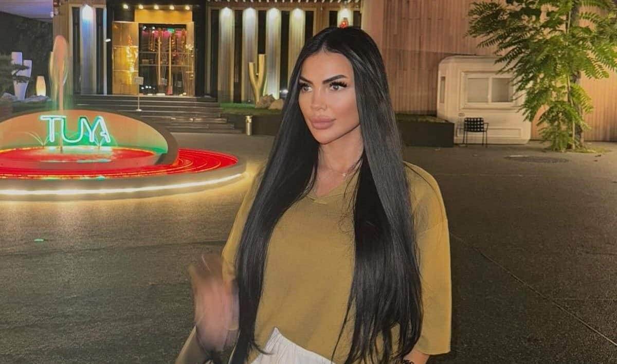 Și-a desfăcut sucul cu Rolex-ul și a ironizat ANAF-ul! Ce a pățit influencerița Și-a desfăcut sucul cu Rolex-ul și a ironizat ANAF-ul! Ce a pățit influencerița