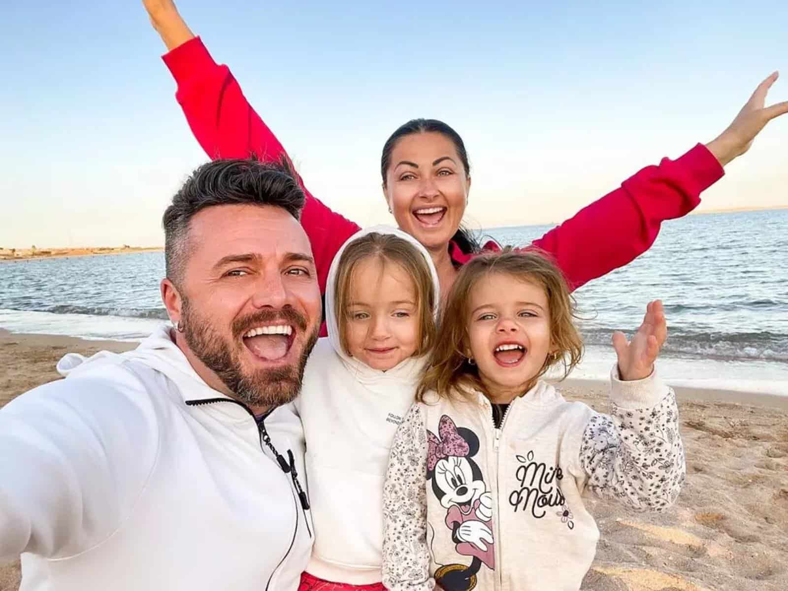 Gabriela Cristea și Tavi Clonda, judecați că și-au lăsat fetițele singure în vacanța din Bulgaria: „Nu este voie, legal”