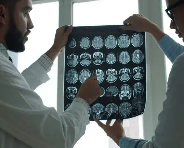 Leptospiroza, boala rară care a adus o tânără din Craiova în stare critică. Cum apare și cât de periculoasă este