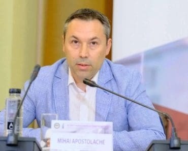 Lecție acidă de la consilierul Mihai Apostolache pentru Polițeanu: „Inițiativa de a schimba viceprimarul a ajuns să atârne de votul unei lichele ca mine”