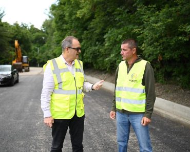 Drumul surpat de la Câmpina va fi redeschis vinerea viitoare. Se va circula din nou spre DN1, fără restricții Drumul surpat de la Câmpina va fi redeschis vinerea viitoare. Se va circula din nou spre DN1, fără restricții