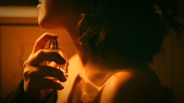 Cum recunoști un parfum care îți aparține cu adevărat