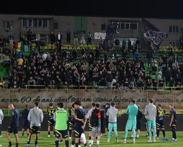 Căpușă se bagă pe sub pielea fanilor! Fundașul simte un sezon mult mai bun pentru Petrolul