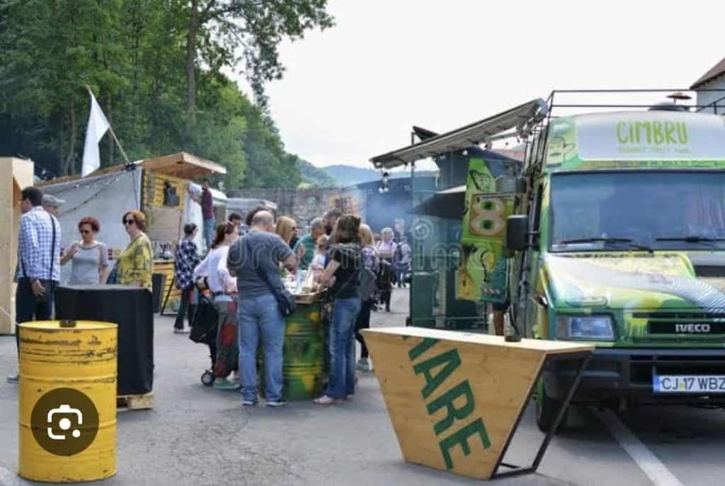 Primarul PNL al Brașovului a INTERZIS Street FOOD Festival în Parcul Tractorul: „Au lăsat dezastru în urmă, le-am oferit alte locații, precum parcul de la Sala Sporturilor, dar nu au vrut”