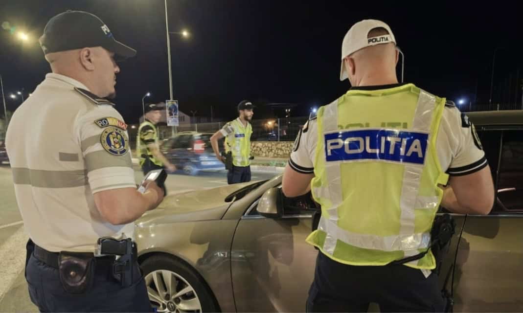 Filtre și controale în Vălenii de Munte: polițiștii au verificat peste 180 de mașini într-o singură zi Filtre și controale în Vălenii de Munte: polițiștii au verificat peste 180 de mașini într-o singură zi