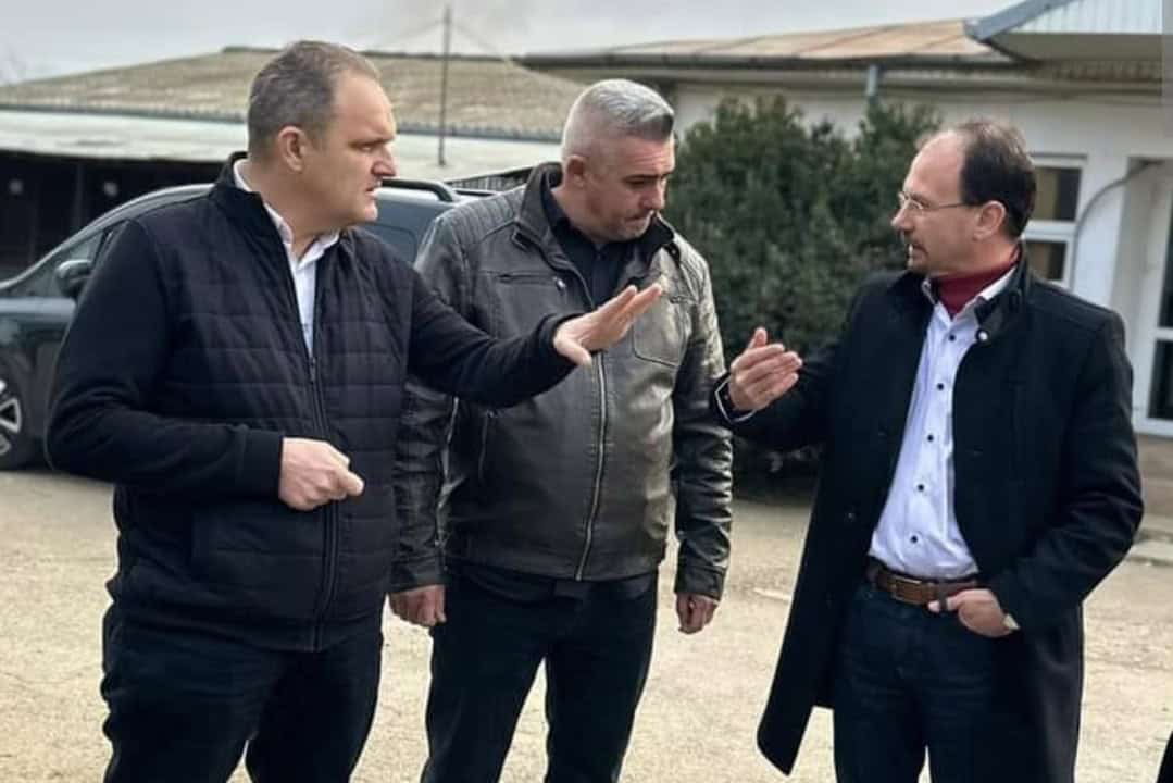 BĂTAIE DE JOC! Polițeanu a luat un milion de lei alocați de CJ pentru adăpostul de câini și i-a mutat la „recreere”! Deputatul Bogdan Toader reclamă manevra bugetară a primarului Ploieștiului BĂTAIE DE JOC! Polițeanu a luat un milion de lei alocați de CJ pentru adăpostul de câini și i-a mutat la „recreere”! Deputatul Bogdan Toader reclamă manevra bugetară a primarului Ploieștiului