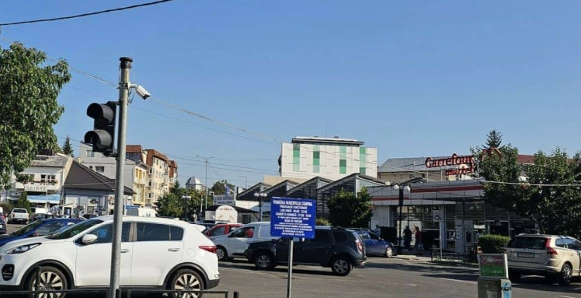 Parcarea Centrală din Câmpina se închide temporar. Primăria înlocuiește sistemul de acces