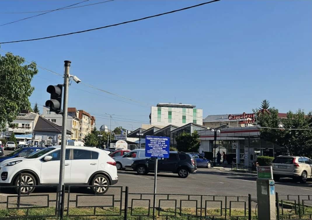 Parcarea Centrală din Câmpina se închide temporar. Primăria înlocuiește sistemul de acces