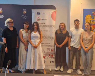 AER3 Ploiești: Astăzi, 17 iulie 2026, începând cu ora 10:00, în Sala de Consiliu a Primăriei Municipiului Ploiești, a avut loc workshopul participativ, dedicat cetățenilor: „Reimaginează-ți cartierul pentru a face față schimbărilor climatice” AER3 Ploiești: Astăzi, 17 iulie 2026, începând cu ora 10:00, în Sala de Consiliu a Primăriei Municipiului Ploiești, a avut loc workshopul participativ, dedicat cetățenilor: „Reimaginează-ți cartierul pentru a face față schimbărilor climatice”