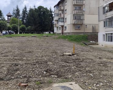Slanic : Lucrările de punere în siguranță și de sistematizare, inclusiv în zona blocurilor- aproape de finalizare