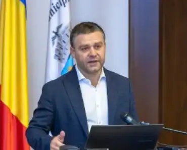 PENALUL Ciucu atacă justiția și ia „la mișto” magistrații: „Sper să nu deranjez…”