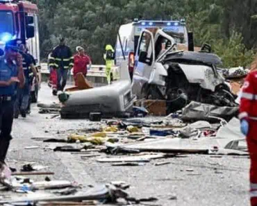 Accident grav în Italia: 6 persoane au murit, iar 27 au fost rănite. Spitalele s-au mobilizat după „scenele de război”