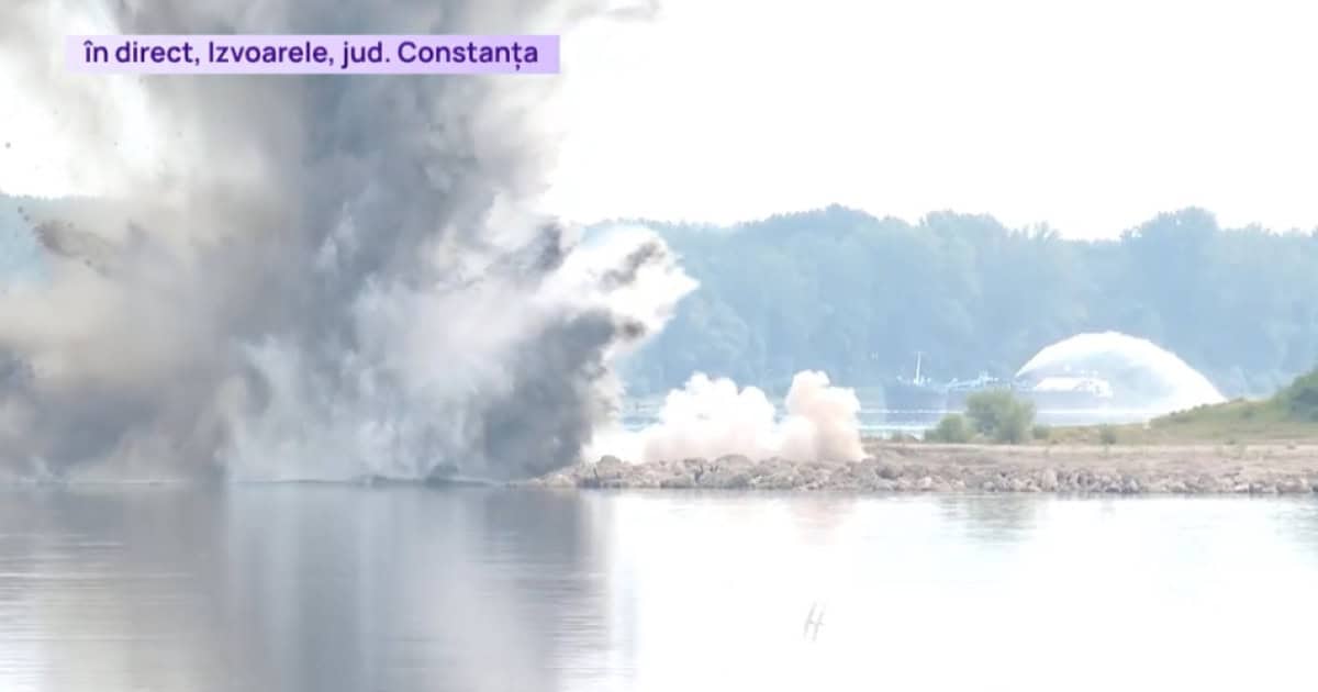 Stânca Pârjoaia a fost detonată. Explozie spectaculoasă în Dunăre pentru salvarea centralei de la Cernavodă. Miruță: „E un succes”