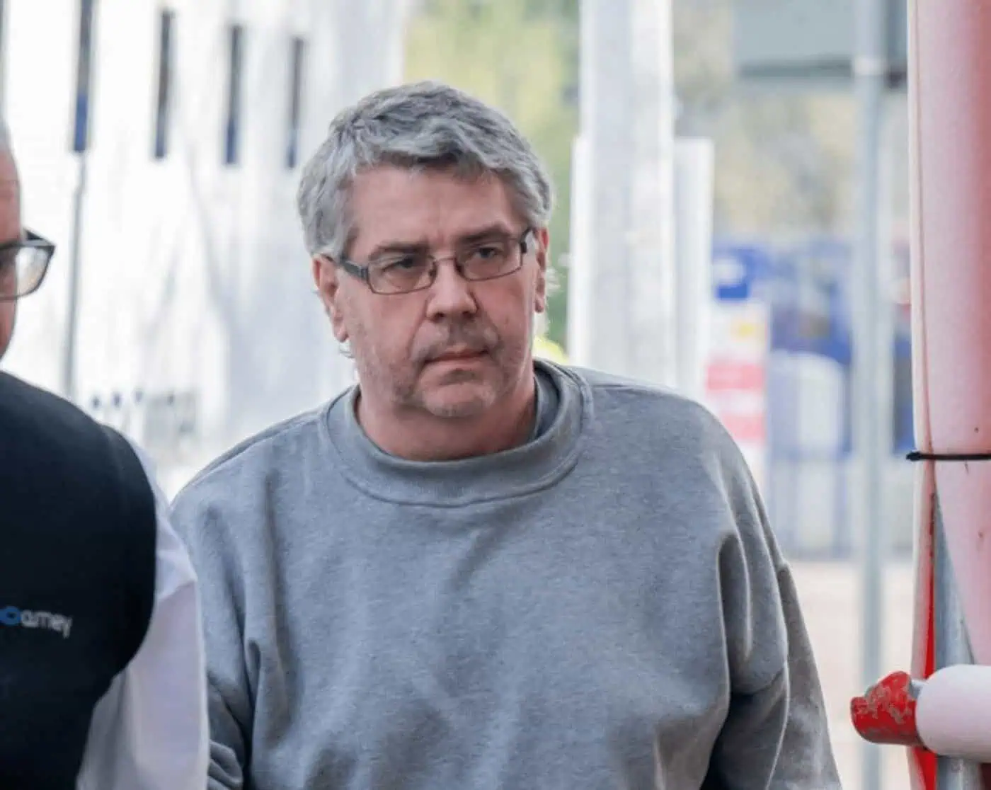 Caz șocant în Marea Britanie. Un bărbat și-a ascuns mama decedată într-un congelator timp de trei ani și a încasat ilegal peste 78.000 de lire din pensia acesteia