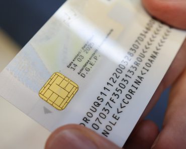 Până când mai poate fi folosit buletinul vechi. Autoritățile au stabilit pentru cine se mai eliberează cartea de identitate model 1997
