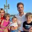 Cum și-a petrecut Alina Laufer vacanța în Grecia alături de copii: „Nu am avut timp de nimic, ne cărăm la plajă cu toată casa”
