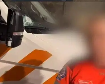 Șoferul ambulanței atacate la Cluj, operat din nou. Medicii nu pot spune încă dacă își va recăpăta vederea. Ce cer sindicaliștii Șoferul ambulanței atacate la Cluj, operat din nou. Medicii nu pot spune încă dacă își va recăpăta vederea. Ce cer sindicaliștii