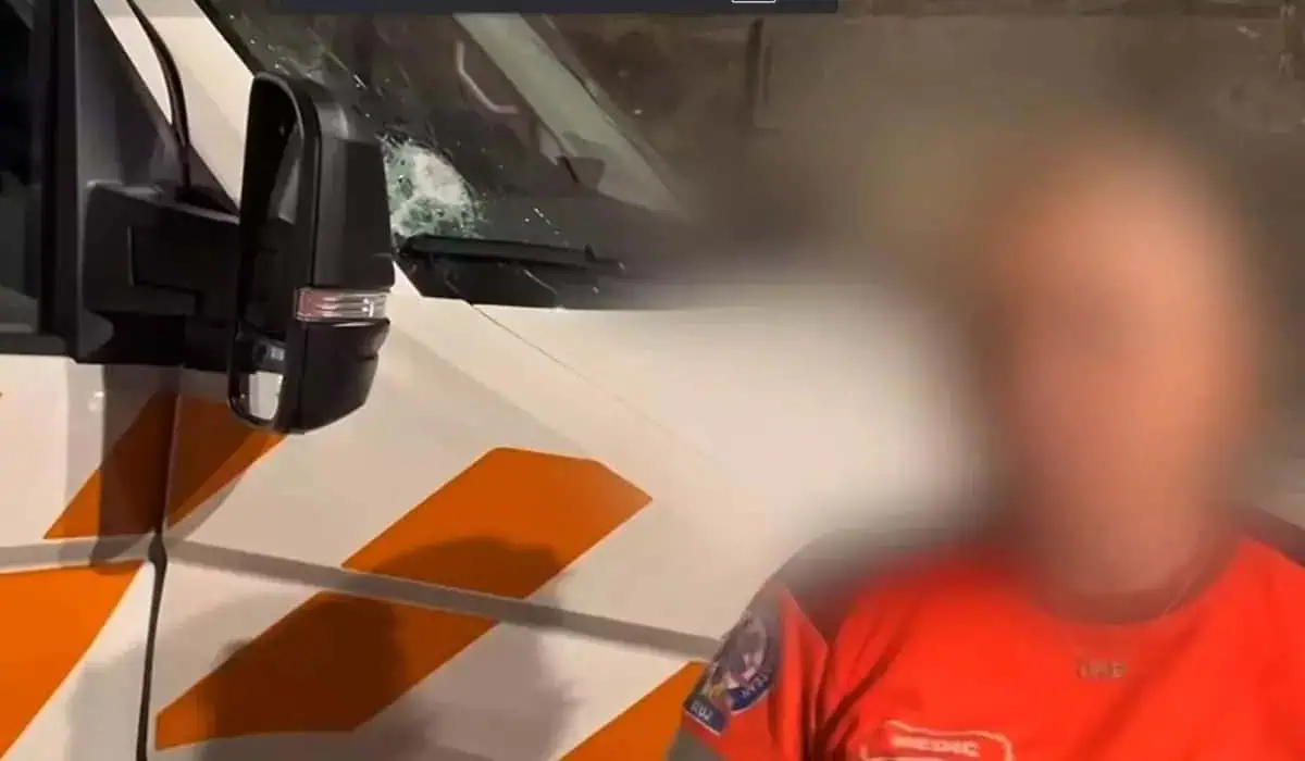 Șoferul ambulanței atacate la Cluj, operat din nou. Medicii nu pot spune încă dacă își va recăpăta vederea. Ce cer sindicaliștii