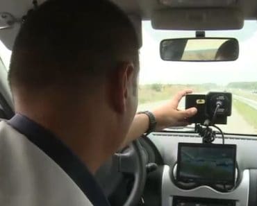 Bărbat prins de radar cu 172 kmh pentru că își ducea la spital tatăl muşcat de câine. Ce reacție au avut polițiștii