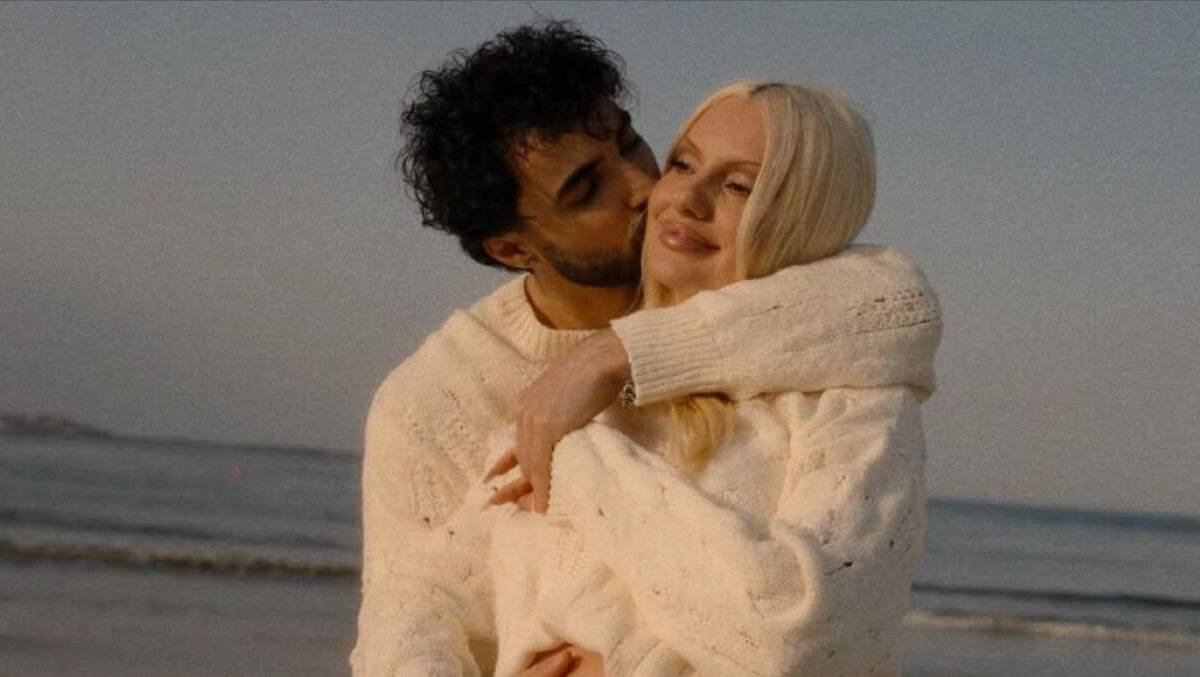 Alexandra Stan, prima fotografie cu fiica ei. Ce a scris în dreptul pozei cu micuța Eva Alexandra Stan, prima fotografie cu fiica ei. Ce a scris în dreptul pozei cu micuța Eva