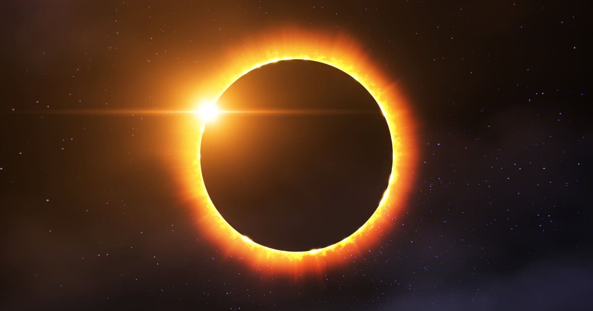 Eclipsa de Soare 2026 are loc astăzi: La ce oră începe fenomenul în România și din ce orașe poate fi observat