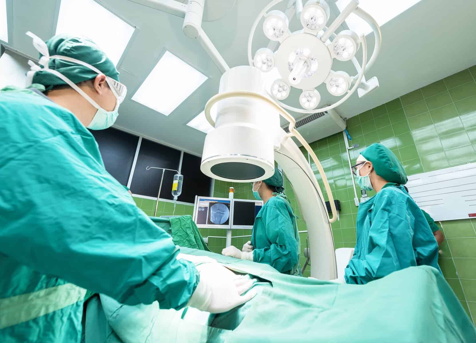 O mamă a trei copii a murit după o operație estetică în Turcia. Cu doar cinci minute înainte, i s-a oferit o procedură la preț redus O mamă a trei copii a murit după o operație estetică în Turcia. Cu doar cinci minute înainte, i s-a oferit o procedură la preț redus