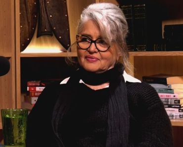 Cum a trăit Diana Lupescu în comunism. Actrița, mărturisiri despre acea perioadă: „Lipsurile ne apropiau” Cum a trăit Diana Lupescu în comunism. Actrița, mărturisiri despre acea perioadă: „Lipsurile ne apropiau”