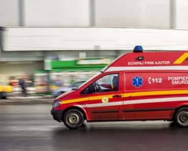 Caz șocant în Timiș! O fată de 13 ani și-a înjunghiat tatăl pentru a-și salva mama, atacată cu un cuțit