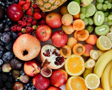 5 fructe pe care să le consumi pentru un nivel optim de colagen. Îți pot face pielea să arate mai bine ca niciodată 5 fructe pe care să le consumi pentru un nivel optim de colagen. Îți pot face pielea să arate mai bine ca niciodată