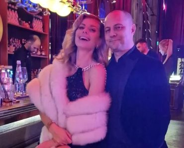 Ea este femeia care i-a cucerit inima lui Dan Badea. Comediantul, mesaj pentru soția sa după 9 ani de căsnicie Ea este femeia care i-a cucerit inima lui Dan Badea. Comediantul, mesaj pentru soția sa după 9 ani de căsnicie