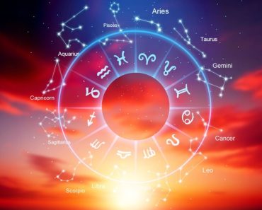 Horoscop marți, 25 august. Racii fac un pas curajos, finalul unei etape pentru Scorpioni Horoscop marți, 25 august. Racii fac un pas curajos, finalul unei etape pentru Scorpioni