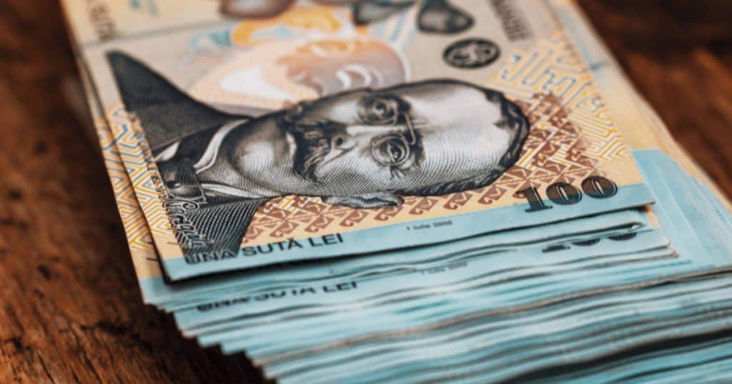 Om de afaceri trimis în judecată după ce nu a plătit timp de doi ani contribuţiile la sănătate şi pensii pentru zeci de angajaţi