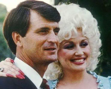 Dolly Parton a avut o căsnicie de 59 de ani. Experții spun care a fost secretul relației cu soțul său