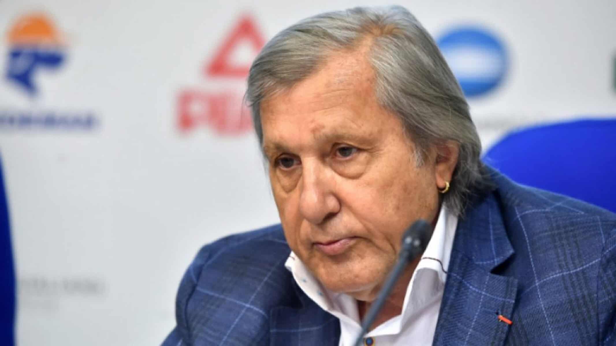 Donald Trump i-a plătit o amendă lui Ilie Năstase și a petrecut până dimineața la nunta lui Donald Trump i-a plătit o amendă lui Ilie Năstase și a petrecut până dimineața la nunta lui
