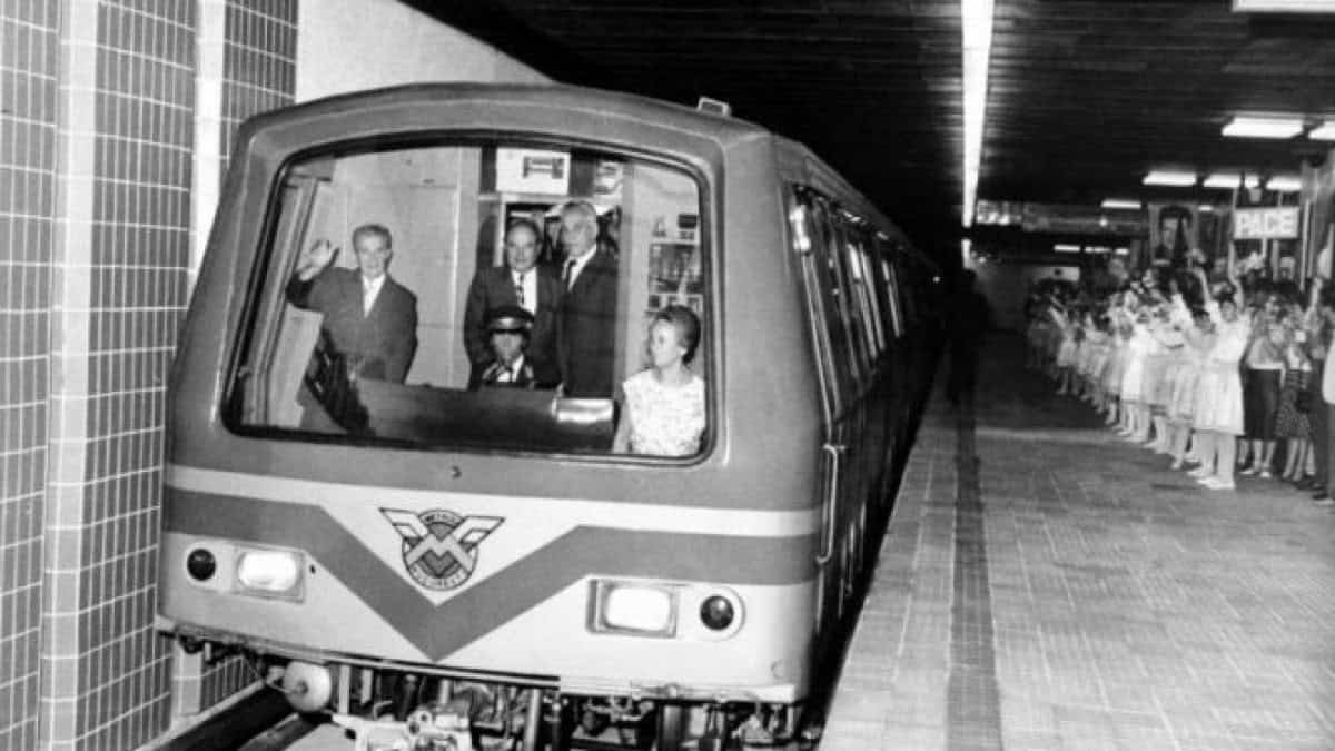 Stația de metrou din București construită pe ascuns de comuniști. Ordinul Elenei Ceaușescu care a schimbat totul Stația de metrou din București construită pe ascuns de comuniști. Ordinul Elenei Ceaușescu care a schimbat totul