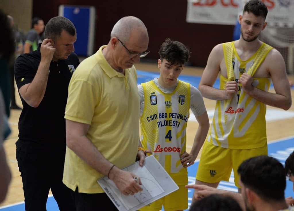 Mizează pe coach Milan și în noul an!