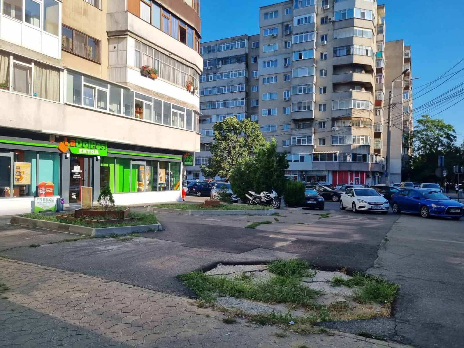Mihai Apostolache propune programul „Adoptă un spațiu” la Ploiești: zonele degradate, transformate cu bani privați Mihai Apostolache propune programul „Adoptă un spațiu” la Ploiești: zonele degradate, transformate cu bani privați