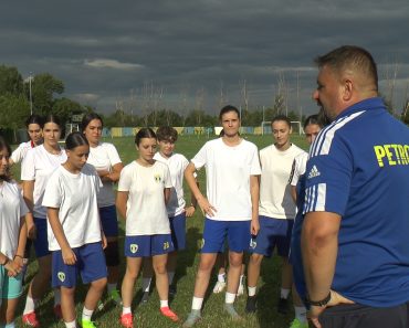 Lupoaicele debutează la Vulpițe! Petrolul participă, în premieră, în Liga de Tineret Lupoaicele debutează la Vulpițe! Petrolul participă, în premieră, în Liga de Tineret