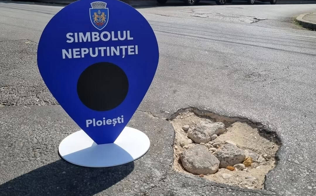 Consilierul Local Mihai Apostolache lansează o campanie inedită: Marcaje cu „Simbolul neputinței” la toate gropile din Ploiești